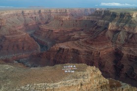 Die Aktivist*innen forderten den VOLLEN Schutz der Vjosa und aller ihrer Nebenflüsse im Marble Canyon, Arizona, im Colorado River Basin.